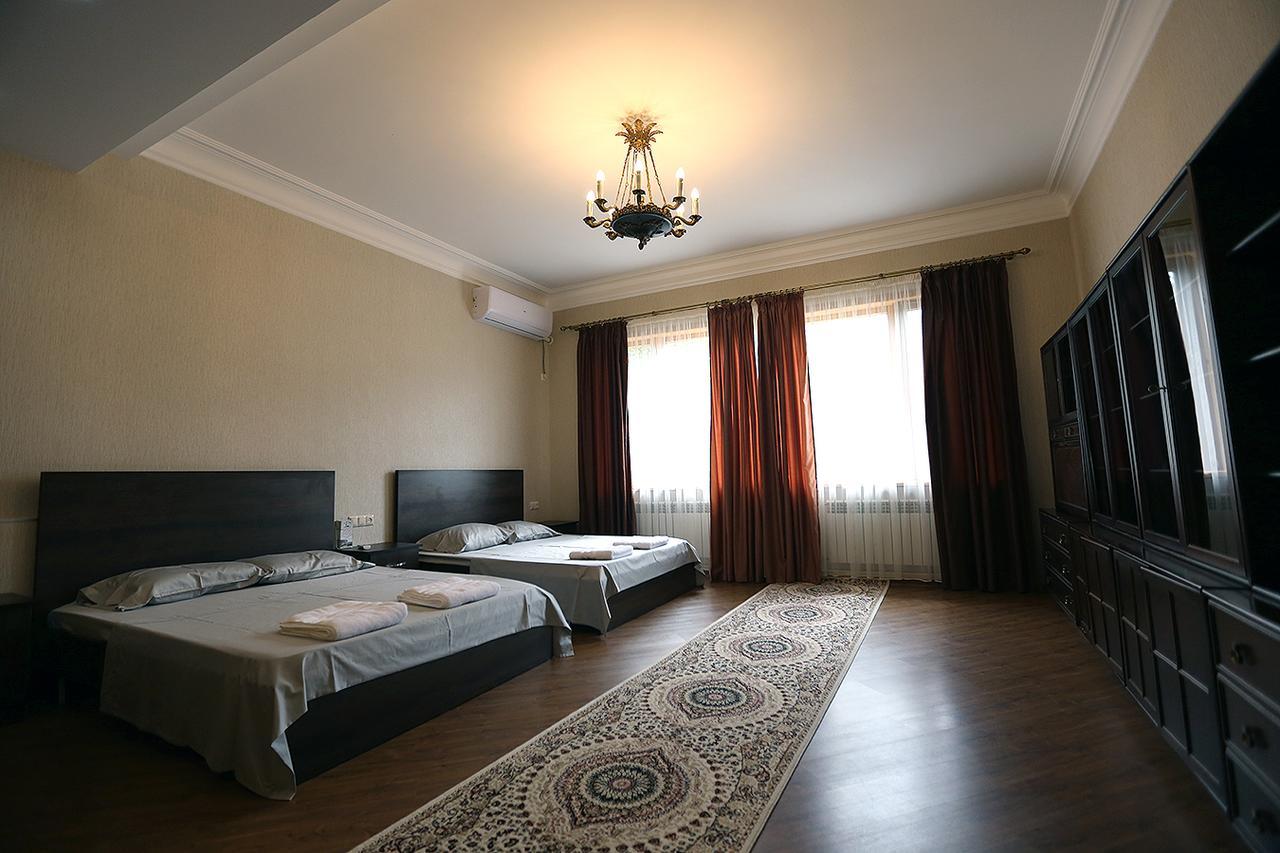 Center Villa Kutaisi Exterior foto